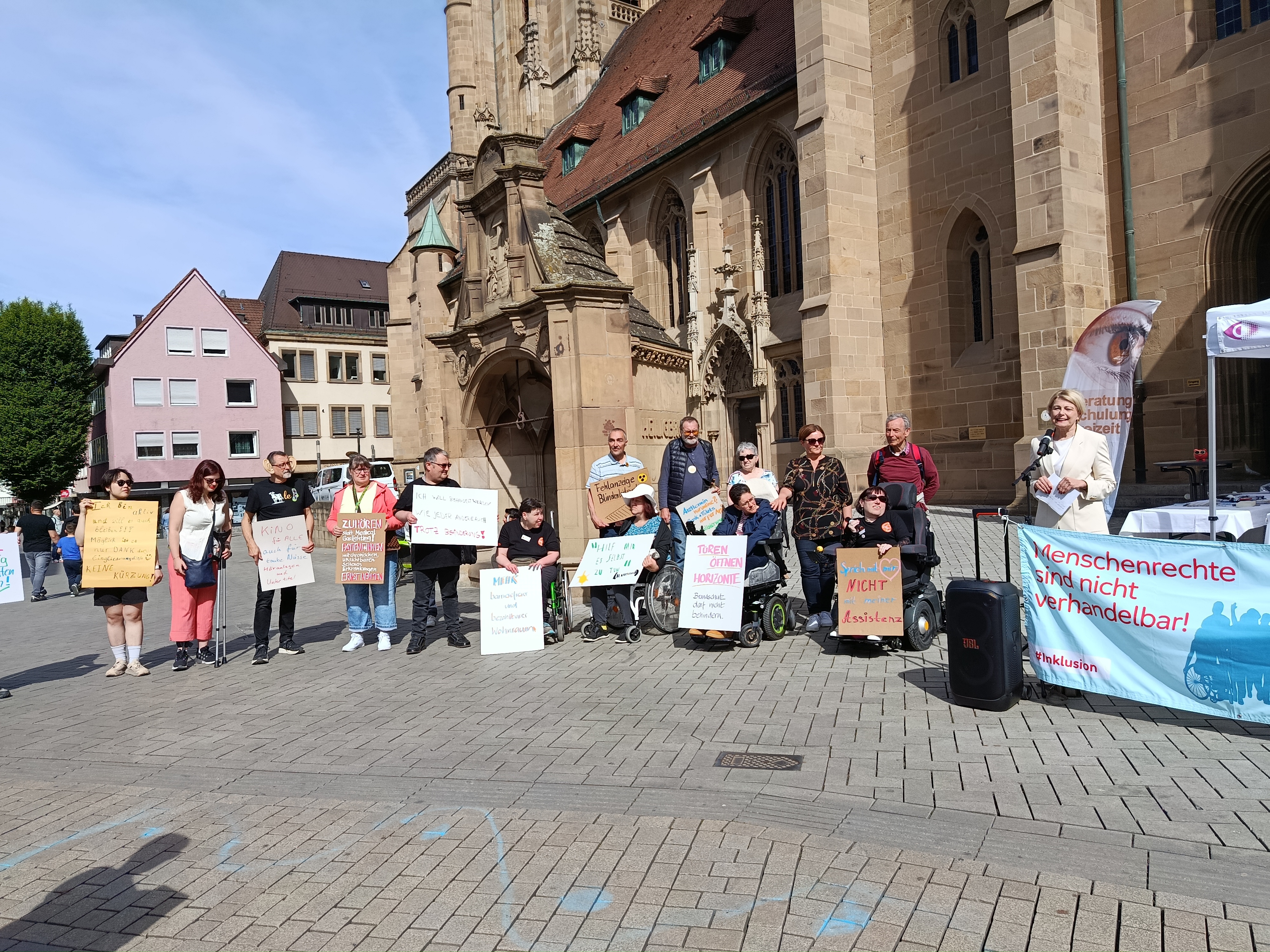 Agnes Christner und Kurzstatements von Betroffenen